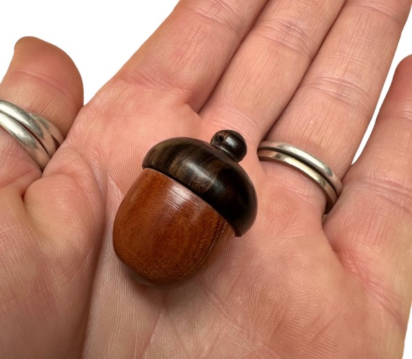 Acorn Wooden Hide