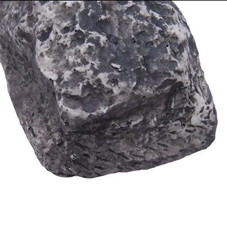 Novelty Rock Hide